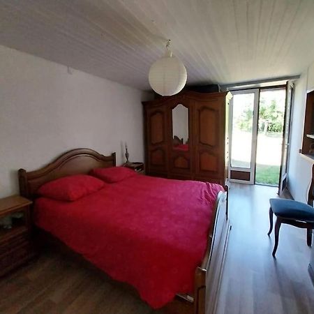 Maison En Pierres Pradinas Zewnętrze zdjęcie